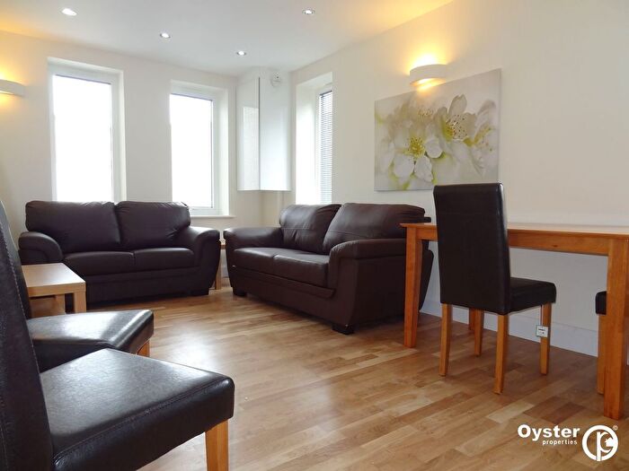 1 Bedroom Flat To Rent In Woodford Road, Watford, WD17