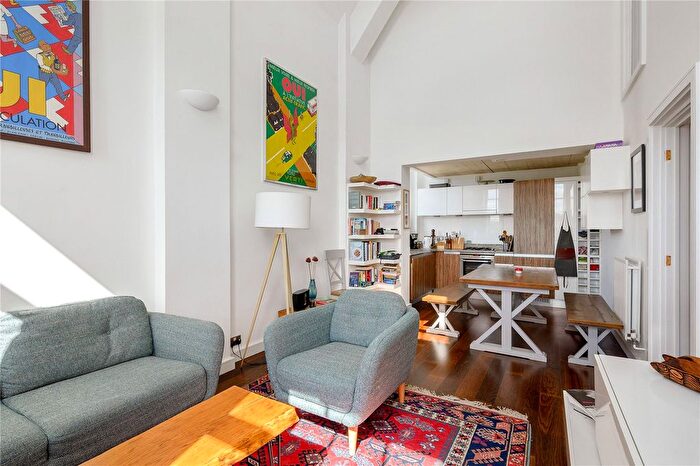 2 Bedroom Flat To Rent In Ecclesbourne Apartments, Ecclebourne Road, Canonbury, Islington, N1