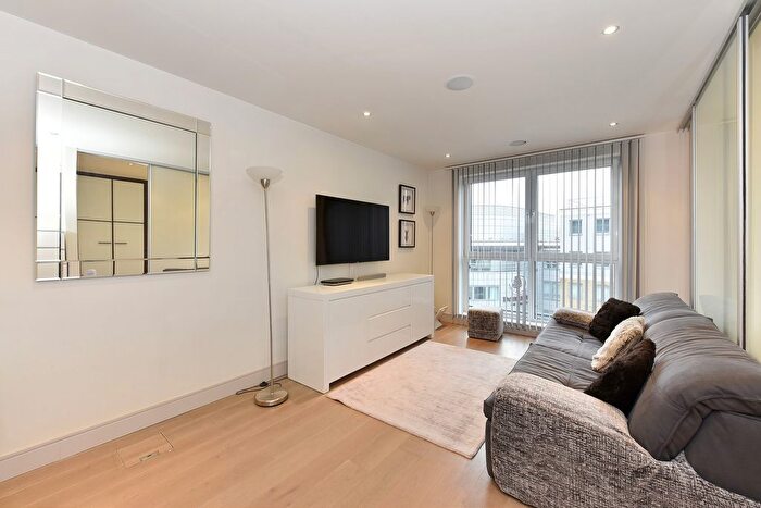 1 Bedroom Flat To Rent In Octavia House, Imperial Wharf, Hammersmith And Fulham, London, SW6