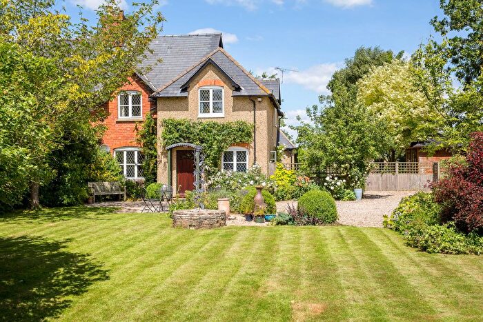 4 Bedroom Semi Detached House To Rent In Castle Hill Cottages, Down Ampney, SN6