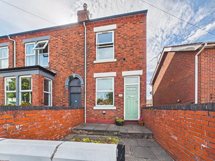 3 Bedroom Semi-Detached House For Sale In Derby Road, Heanor, Derbyshire, DE75