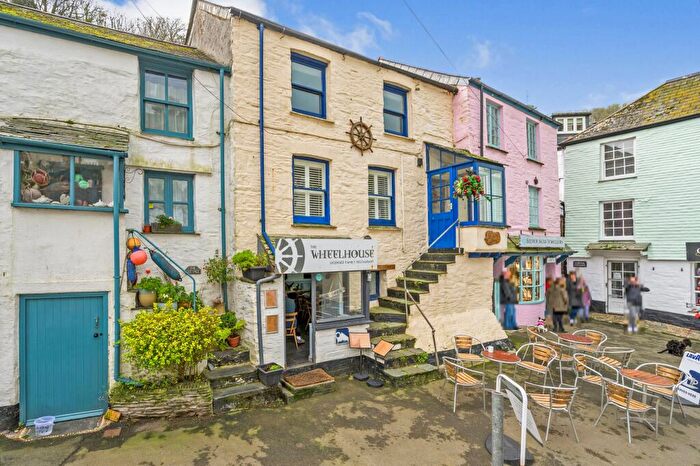 2 Bedroom Flat For Sale In Quay Road, Polperro, Looe, Cornwall, PL13