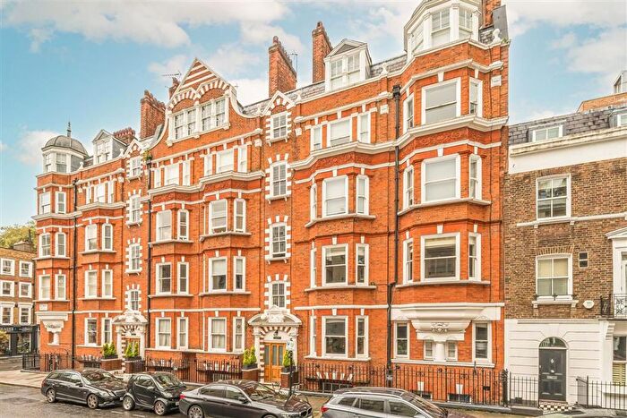 1 Bedroom Flat To Rent In Nottingham Place, Marylebone, W1U