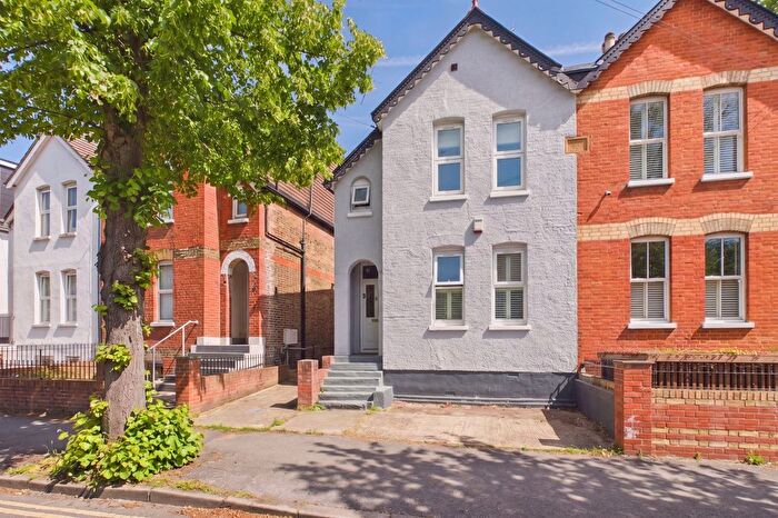 3 Bedroom Semi-Detached House For Sale In Grenfell Road, Maidenhead, Berkshire, SL6