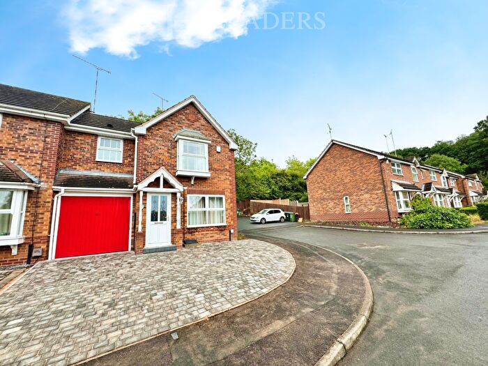 3 Bedroom End Of Terrace House To Rent In Hornbeam Drive, Coventry, CV4