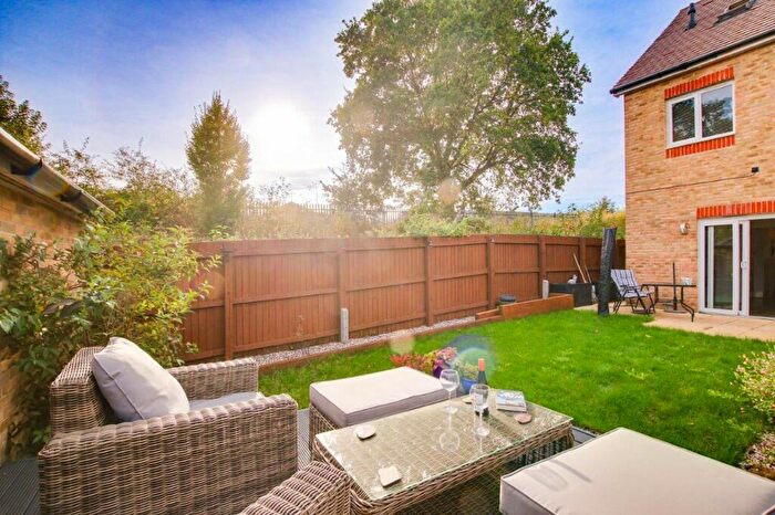 4 Bedroom End Of Terrace House For Sale In Papyrus Drive, Sittingbourne, Kent, ME10