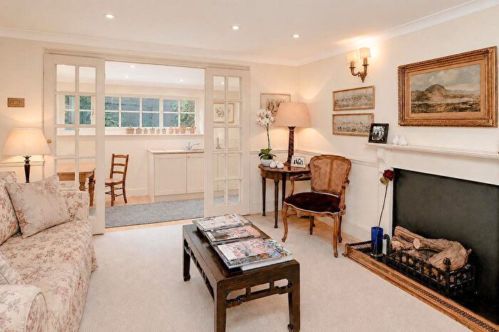 1 Bedroom Apartment To Rent In Lisson Grove, Marylebone, London, NW1