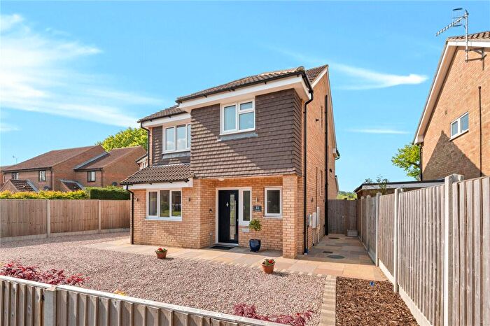 4 Bedroom Detached House For Sale In Thepps Close, South Nutfield, Redhill, Surrey, RH1