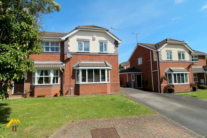 3 Bedroom Semi-Detached House To Rent In Oak Court, Sprotbrough, Doncaster, DN5