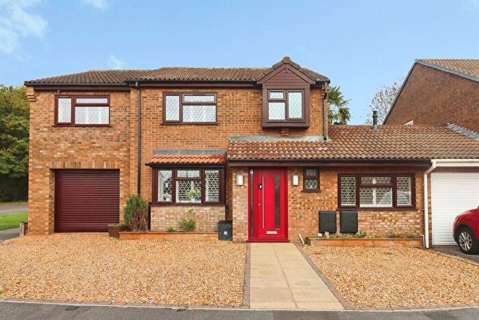 5 Bedroom Detached House For Sale In Sutherland Avenue, Yate, Bristol, BS37