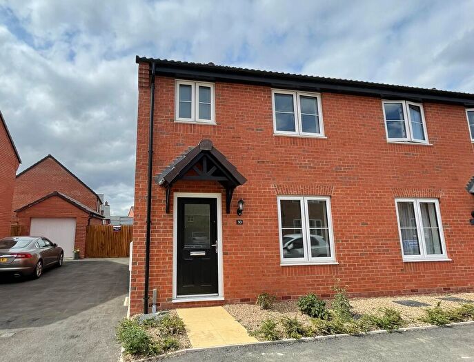 3 Bedroom Semi-Detached House To Rent In Lancaster Street, Quarrington, NG34