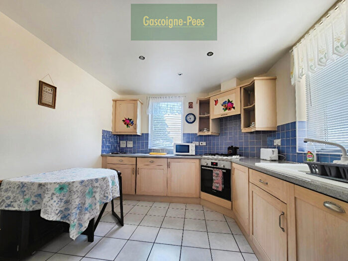1 Bedroom Flat To Rent In Dukes Court, Farnborough, GU14