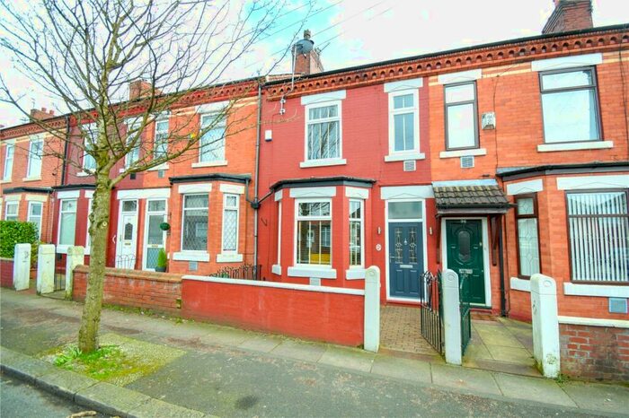 3 Bedroom Semi-Detached House To Rent In Laburnum Road, Denton, Tameside, M34