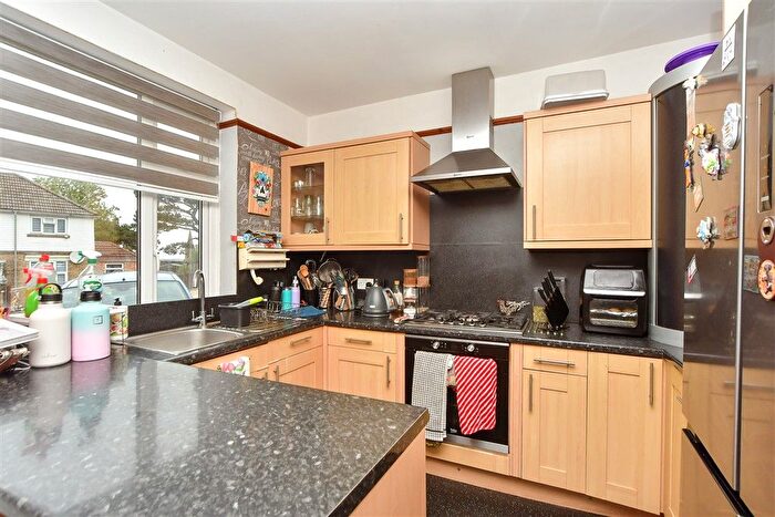 3 Bedroom Semi Detached House For Sale In Dale Road, Rochester, Kent, ME1