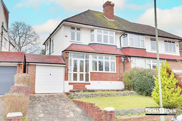 3 Bedroom Semi Detached House For Sale In Cloonmore Avenue, Orpington, BR6