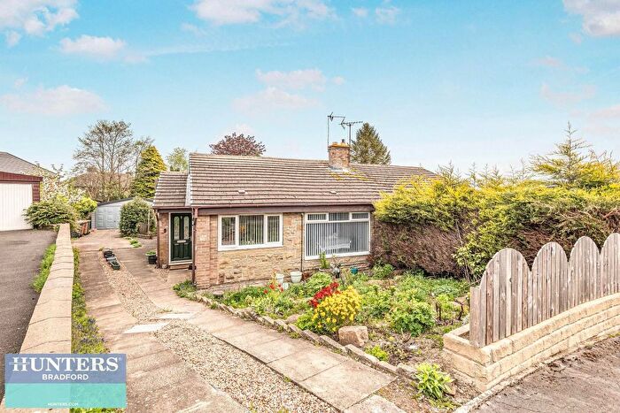 2 Bedroom Semi-Detached Bungalow For Sale In Penfield Grove, Clayton, Bradford, West Yorkshire, BD14