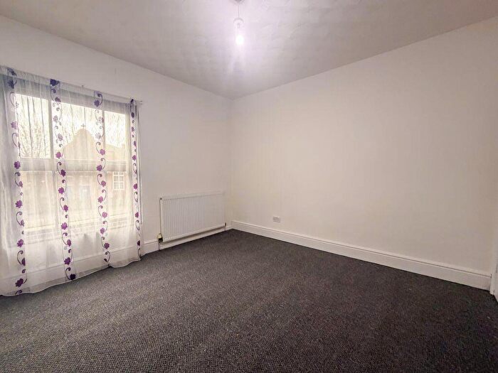 1 Bedroom Flat To Rent In Lincoln Road, Peterborough, PE1