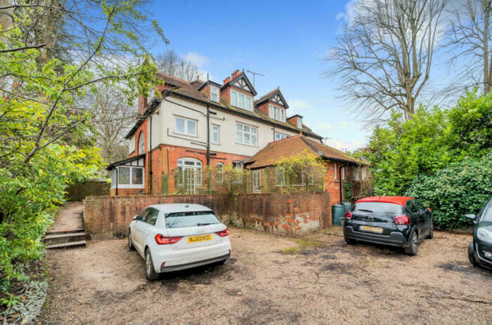 2 Bedroom Flat To Rent In Upper Gordon Road, Camberley, GU15