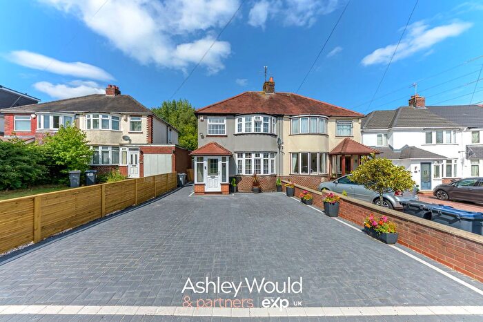 3 Bedroom Semi-Detached House For Sale In Carters Lane, Halesowen, B62