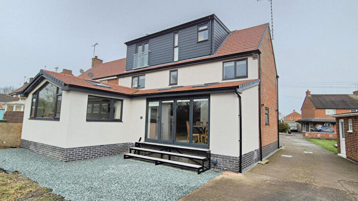 4 Bedroom Semi-Detached House For Sale In St Michaels Crescent, Stockton, CV47