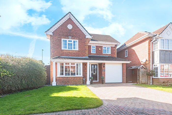 4 Bedroom Detached House For Sale In The Crofts, Hatch Warren, Basingstoke, RG22