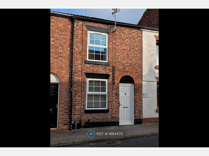 2 Bedroom Terraced House To Rent In Vincent Street, Macclesfield, SK11