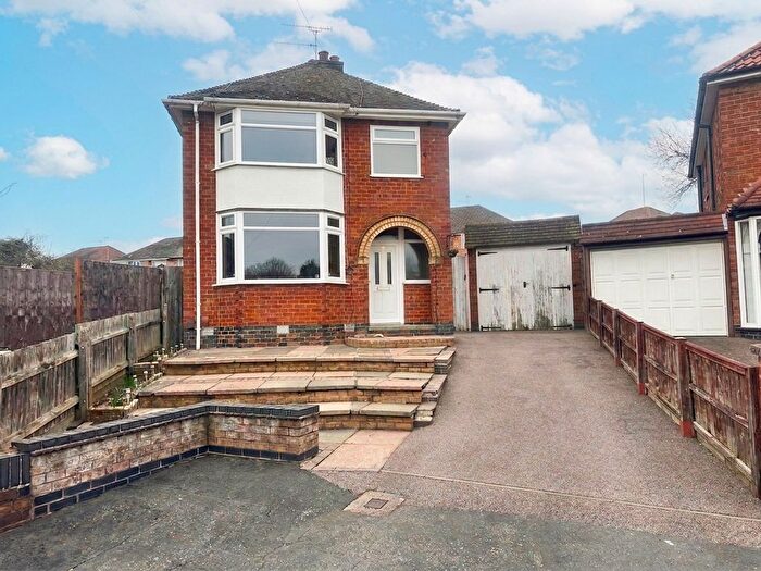 3 Bedroom Detached House For Sale In Westover Road, Leicester, LE3
