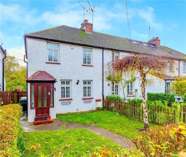 3 Bedroom Detached House For Sale In Bertrey Cottages, Single Street, Berrys Green, Westerham, TN16