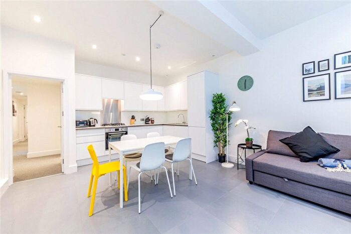 3 Bedroom Mews To Rent In Churchway, Euston, NW1