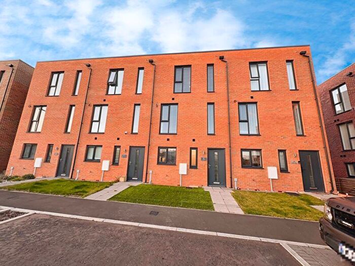 3 Bedroom Terraced House For Sale In Crest Way, NE24