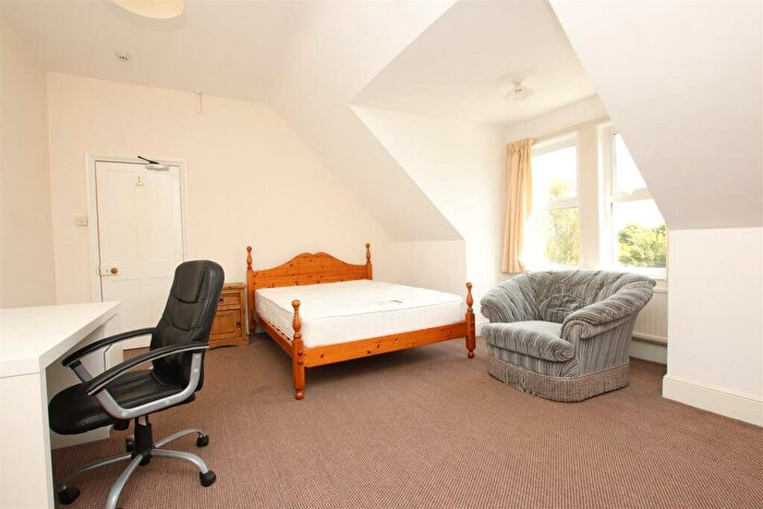 4 Bedroom House To Rent In North Road, Combe Down, BA2