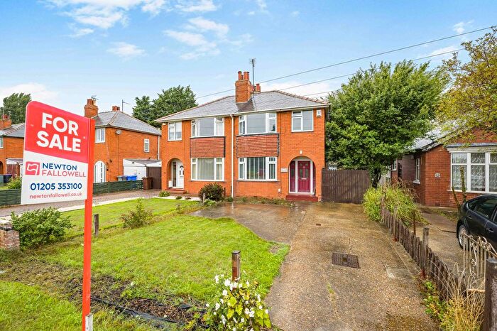 3 Bedroom Semi-Detached House For Sale In Langrick Road, Boston, PE21