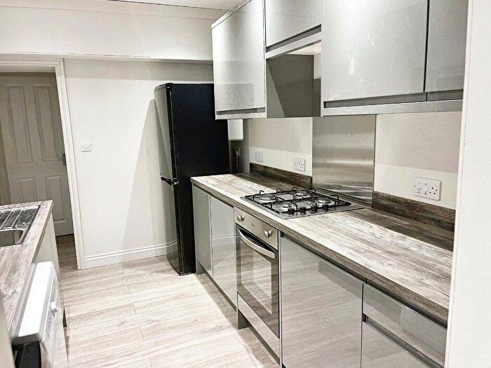 4 Bedroom Terraced House To Rent In Somerset Road, Southampton, Hampshire, SO17