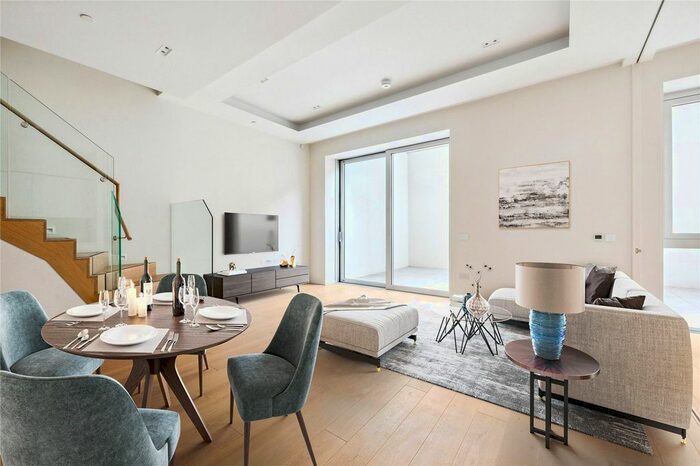 2 Bedroom Flat To Rent In Lillie Square, London, SW6