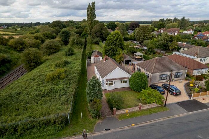 3 Bedroom Detached Bungalow For Sale In Station Road, Knaith Park, Gainsborough, DN21