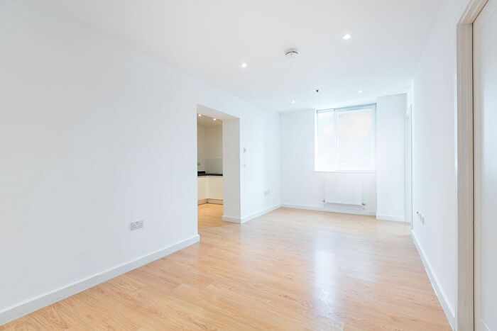 1 Bedroom Flat To Rent In Sydenham Road, Croydon, CR0