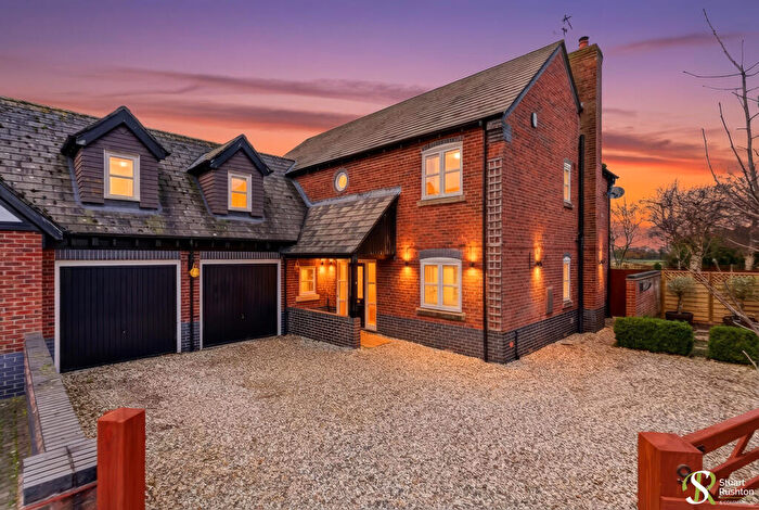 5 Bedroom Detached House To Rent In The Courtyard, Smallwood, CW11