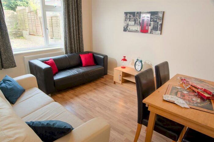 4 Bedroom Private Hall To Rent In Willow Lane, Lancaster, LA1