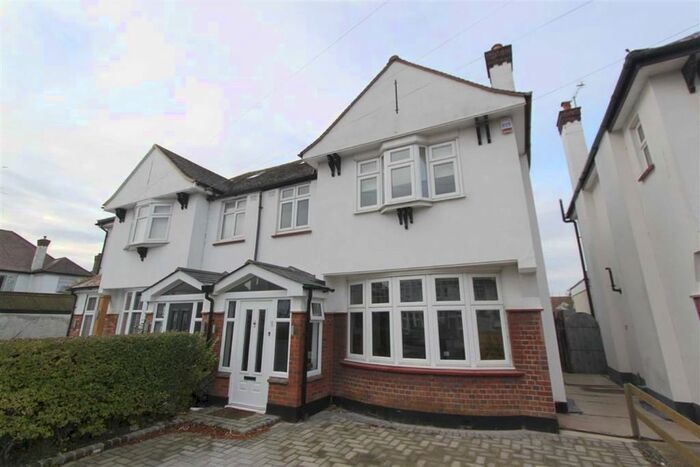 3 Bedroom Semi-Detached House To Rent In Rutland Avenue, Southend On Sea, Essex SS1