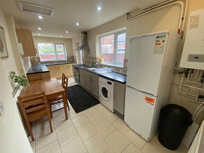 4 Bedroom Terraced House To Rent In Beaconsfield Road, West End, LE3