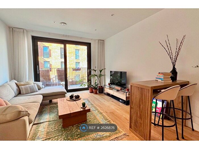 1 Bedroom Flat To Rent In Lorimer House, London, E3