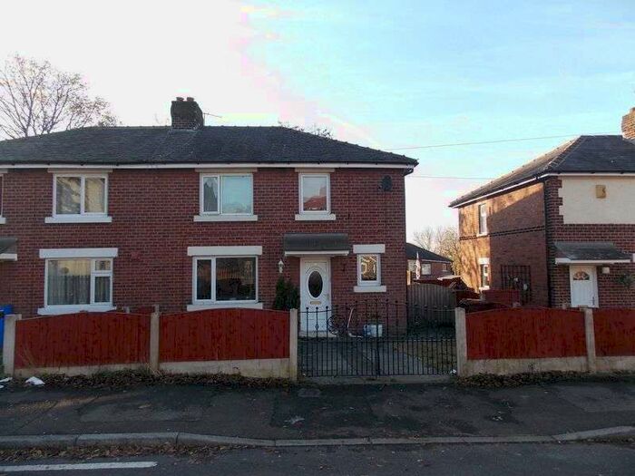 4 Bedroom Property To Rent In Godley Street, Hyde, SK14