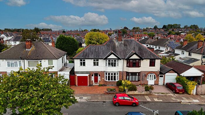 4 Bedroom Semi-detached House For Sale In Wynfield Road, Western Park, LE3
