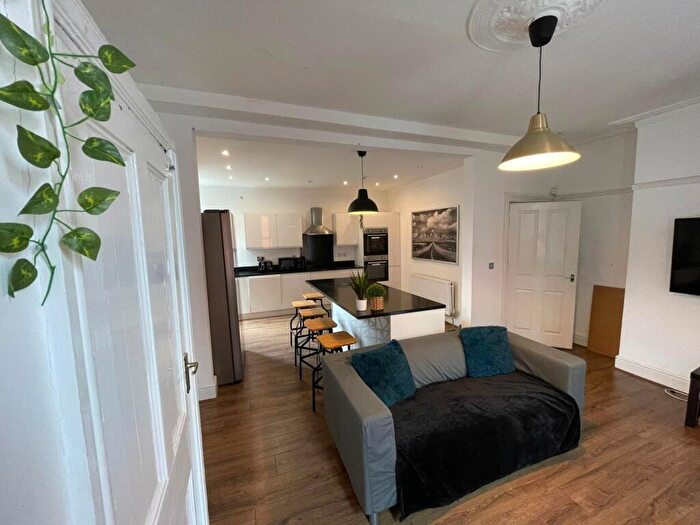 6 Bedroom House To Rent In Garmoyle Road, Liverpool, L15