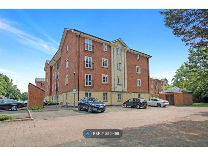 2 Bedroom Flat To Rent In Brunel Crescent, Swindon, SN2