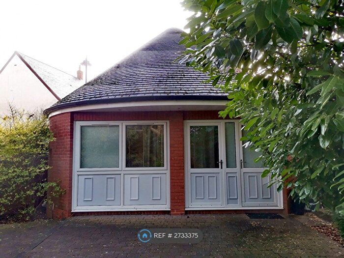 Studio To Rent In Peterson Drive, New Waltham, Grimsby, DN36