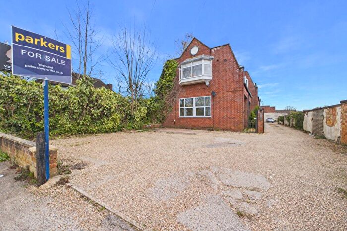 2 Bedroom Terraced House For Sale In Tigel Mews, Norcot Road, Tilehurst, Reading, RG30