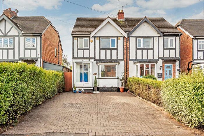 3 Bedroom Semi-Detached House To Rent In Hurdis Road, Shirley, B90