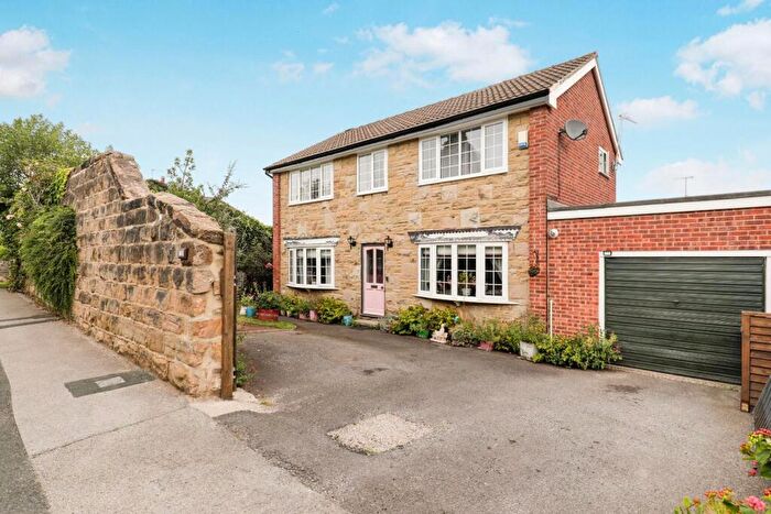 4 Bedroom Detached House For Sale In Hall Lane, Harrogate, HG1