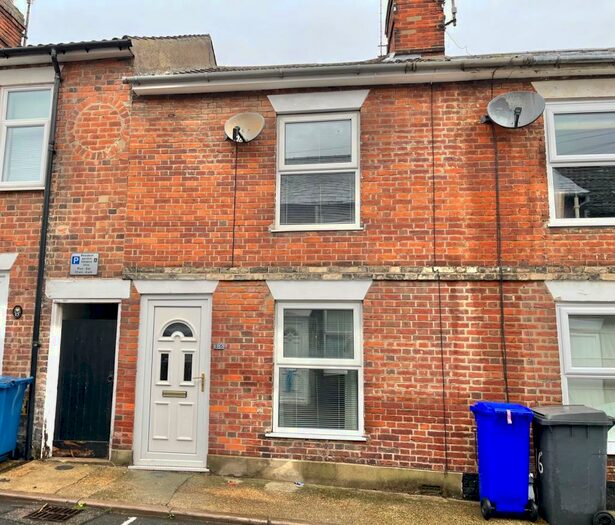 2 Bedroom House To Rent In Peckham Street, IP33